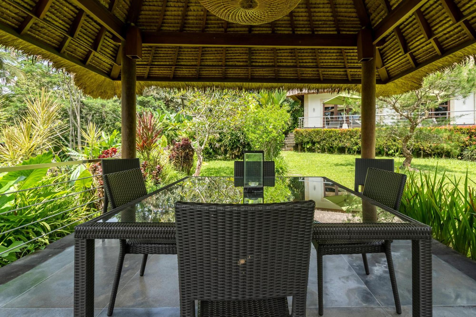 Villa Themma Jungle - Sumptuous 3Br Luxury Villa With Majestic Jungle View North Of Ubud Exteriör bild